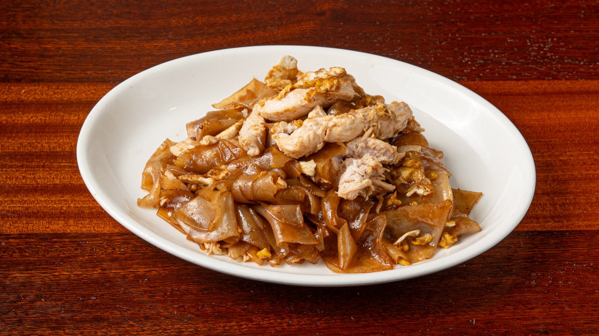 Kids Chicken Phad See Eiw